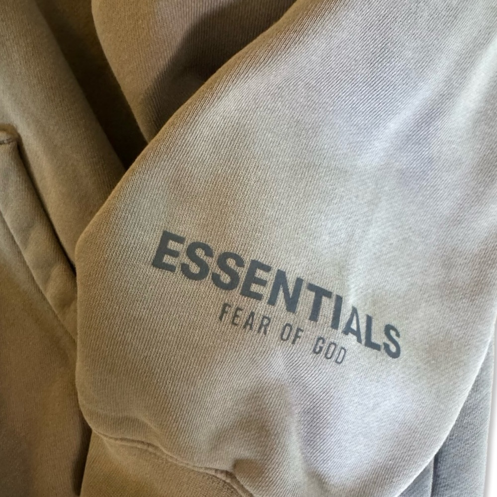 ESSENTIALS fear of god Hoodie in Taupe / Beige | Large | Great Condition | - Picture 9 of 10